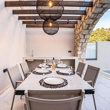 Kallithea Luxury Villas -Poseidon- וילה